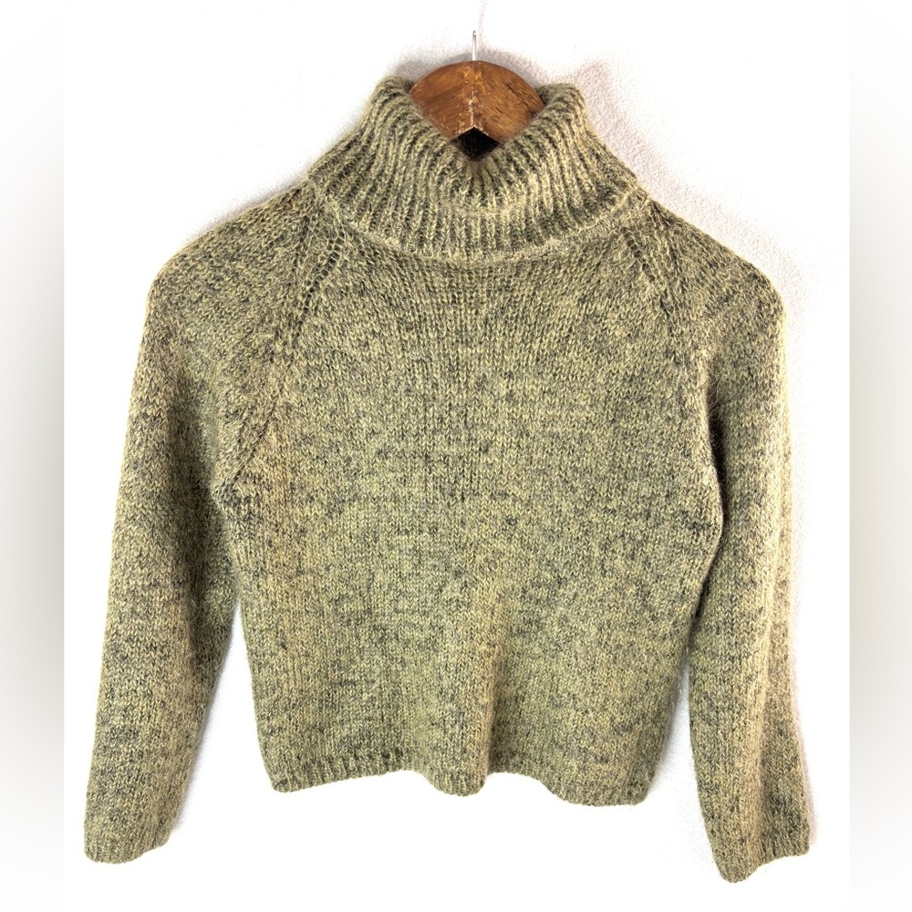 Viyella M Cozy Mohair Blend Knit Turtleneck Crop Sweater in Sage
